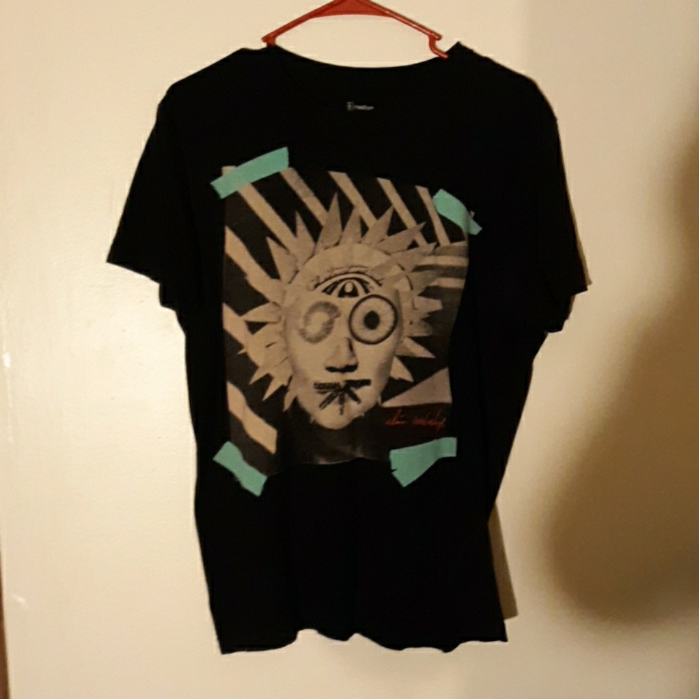 Mens medium alien workshop tshirt